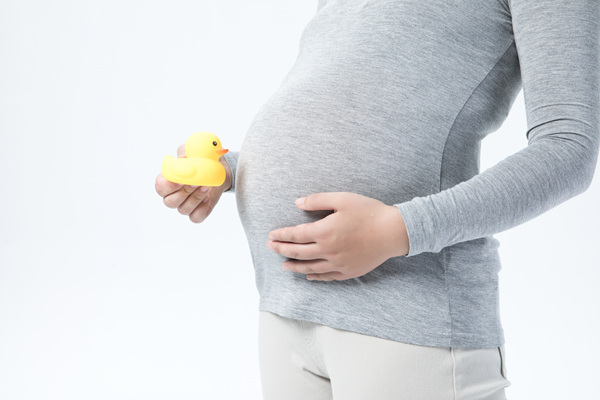 加拿大生子诚实入境应该怎么做？