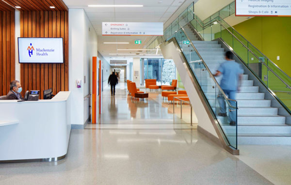 赴加生子为家庭和孩子带来的好处
