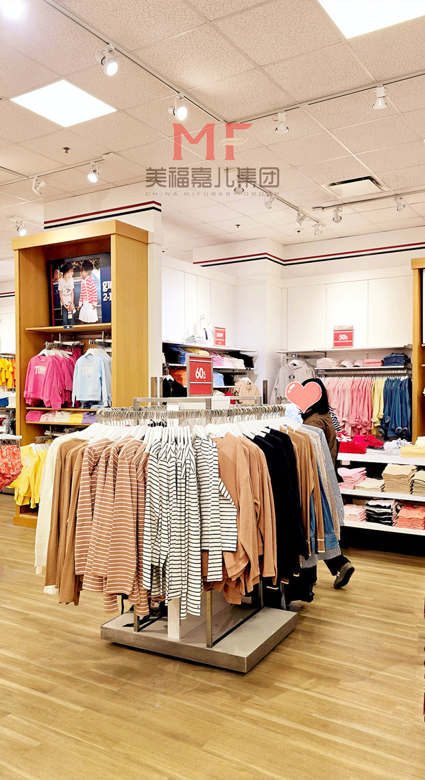 1775634729659291.jpg 赴加生子|去奥特莱斯购物