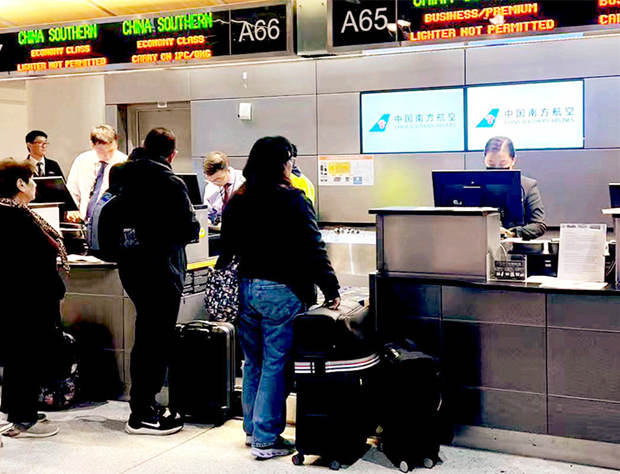 去多伦多生子过海关：这样穿搭助你顺利通关
